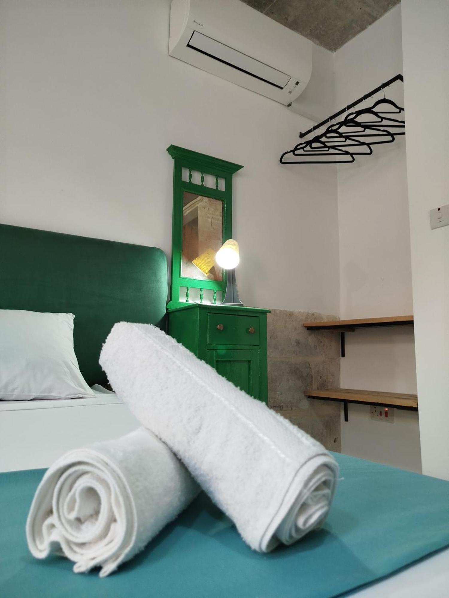 Limestone Sun Suites Sliema Phòng bức ảnh