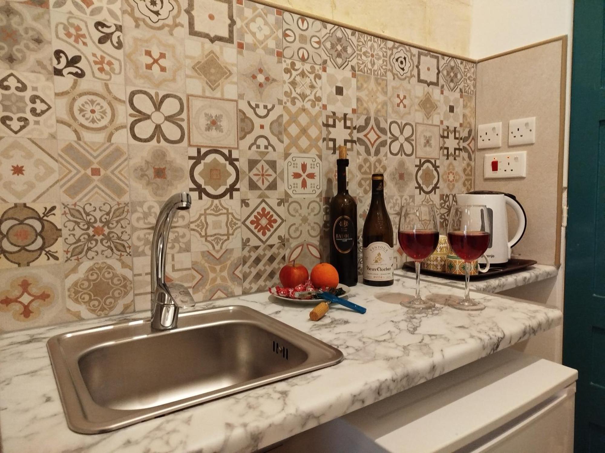 Limestone Sun Suites Sliema Phòng bức ảnh